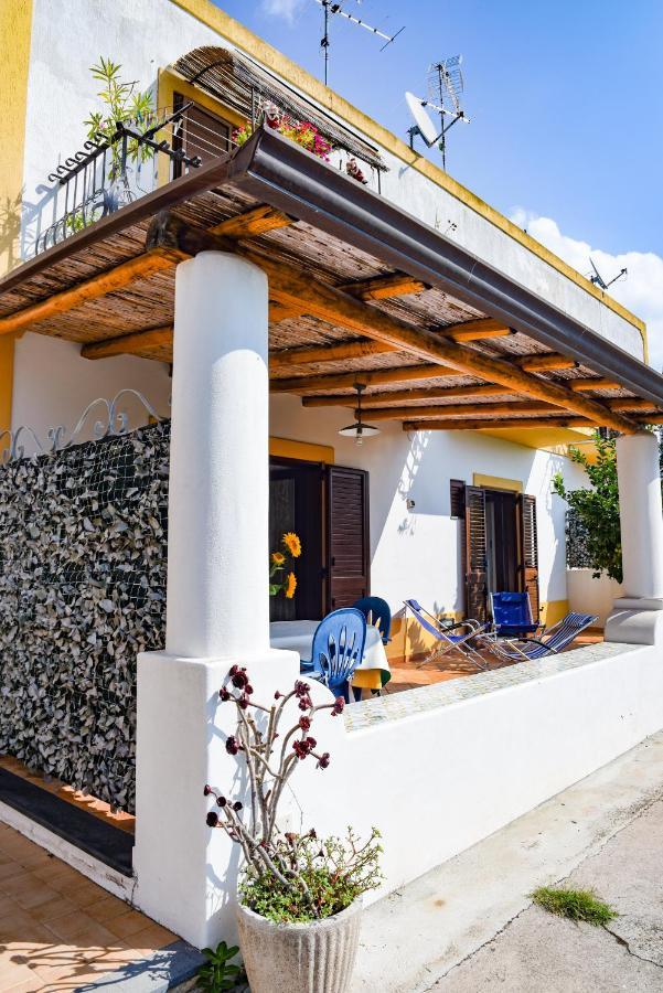 Marina Lunga Apartment Lipari  Bagian luar foto